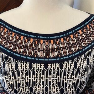 EUC. Max Studio Woman’s Sz Sm dress. 3/4 sleeve. Navy blue abstract pattern